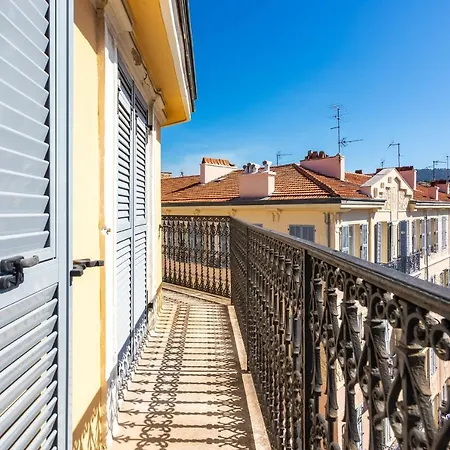 Iconic 2 Ap4375 By Riviera Homes Apartmán