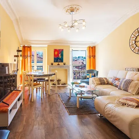 Iconic 2 Ap4375 By Riviera Homes 아파트 니스